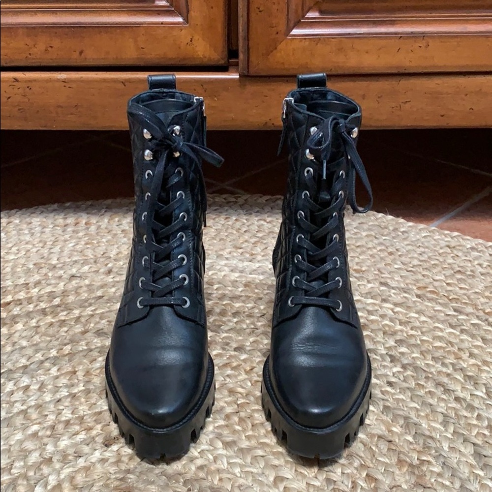 UTERQUE’ DIAMOND QUILTED LUG SOLE BOOTS